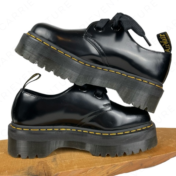 Dr Martens Holly Black Buttero Satin 